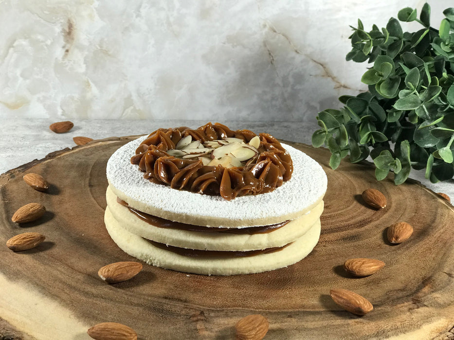 GLUTEN FREE MINI ALMOND CAKE